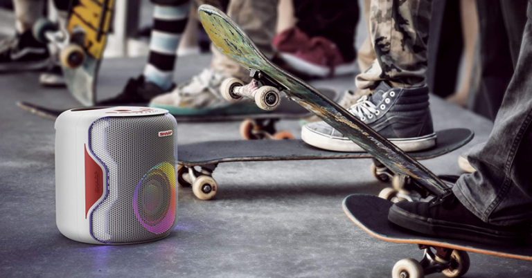 ¡TOMA CHOLLO! Altavoz Bluetooth Sharp PS-919 solo 63,20 euros. 53% de descuento.