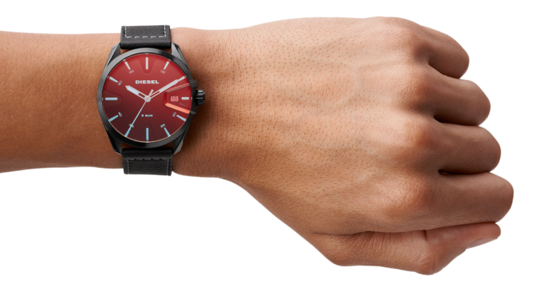 ¿Quieres saber cómo ahorrarte 114€ en este reloj Diesel DZ1945? Sigue leyendo…